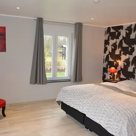Exquisite Holiday In With Sauna Casa vacanze Manhay