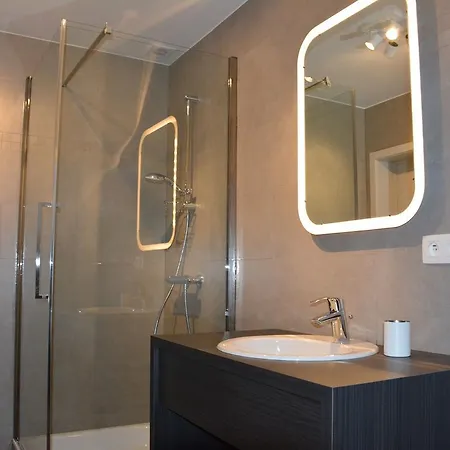 Casa vacanze Exquisite Holiday In With Sauna Manhay